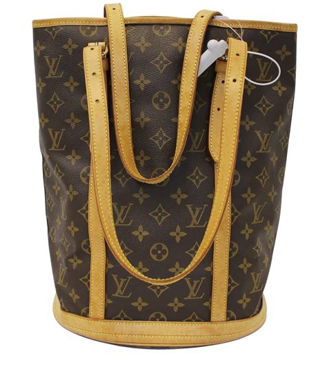 louis vuitton bag retailed